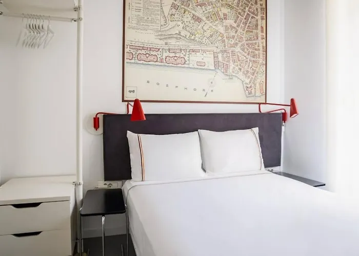 Апартаменты Cute Compact 1bd1bath Gem Shared Terrace! #397 *