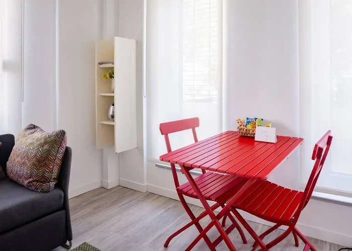 Апартаменты Cute Compact 1bd1bath Gem Shared Terrace! #397