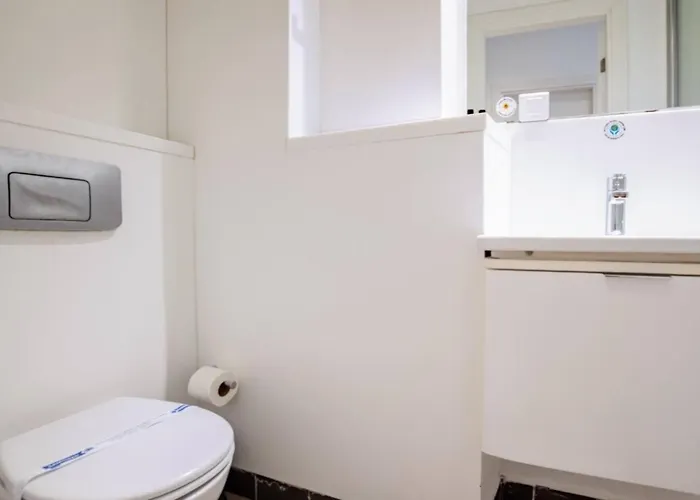 Cute Compact 1bd1bath Gem Shared Terrace! #397